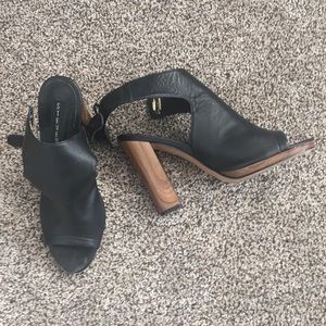 Steve Madden Black booties